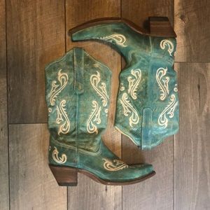 Corral distressed turquoise 8.5 boots